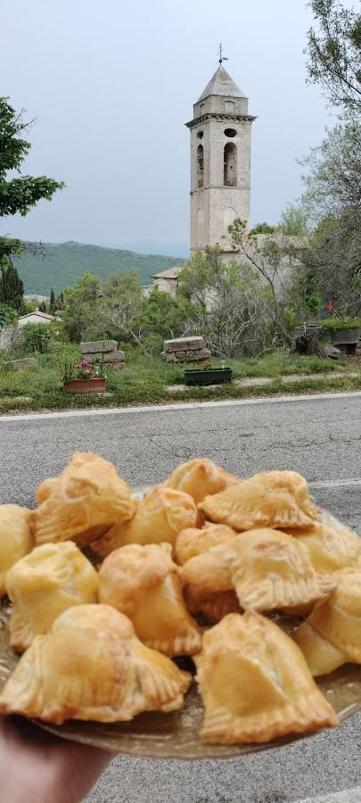 Nonno Severino Frühstückspension Santo Stefano Di Sessanio